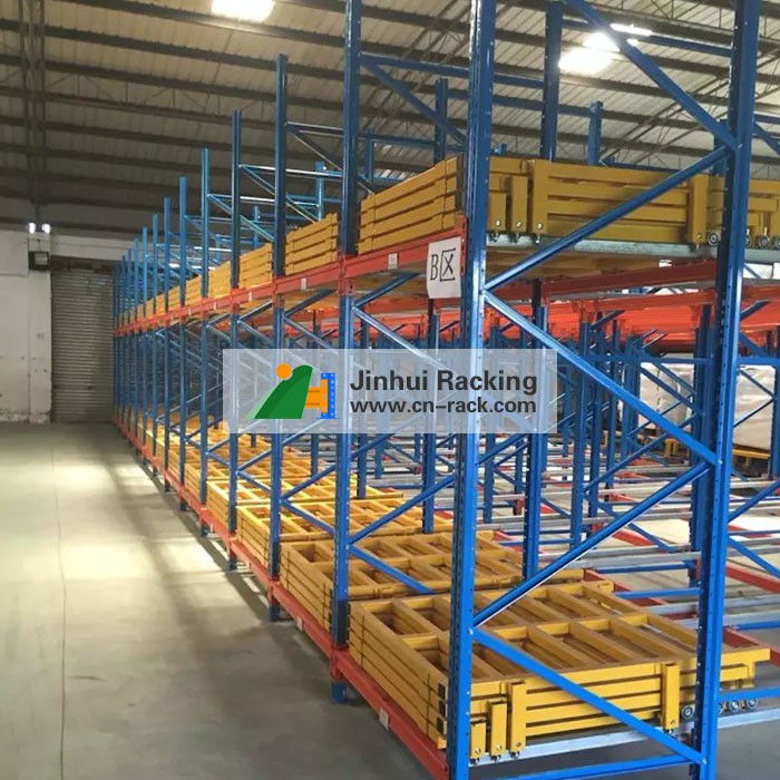 سیستم قفسه پالت را به عقب فشار دهید